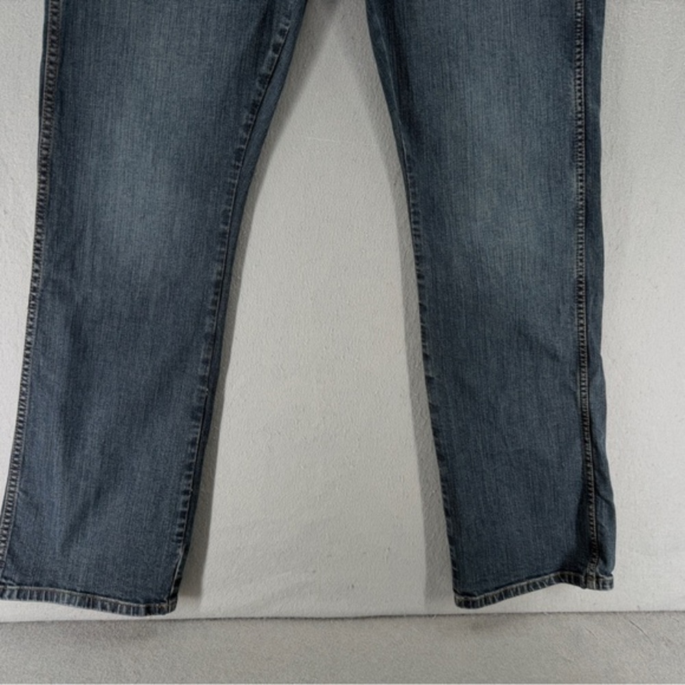Wrangler Relaxed Fit Bootcut Jeans Mens 33x36 Blue Retro Fall City Wash Western - Picture 2 of 12